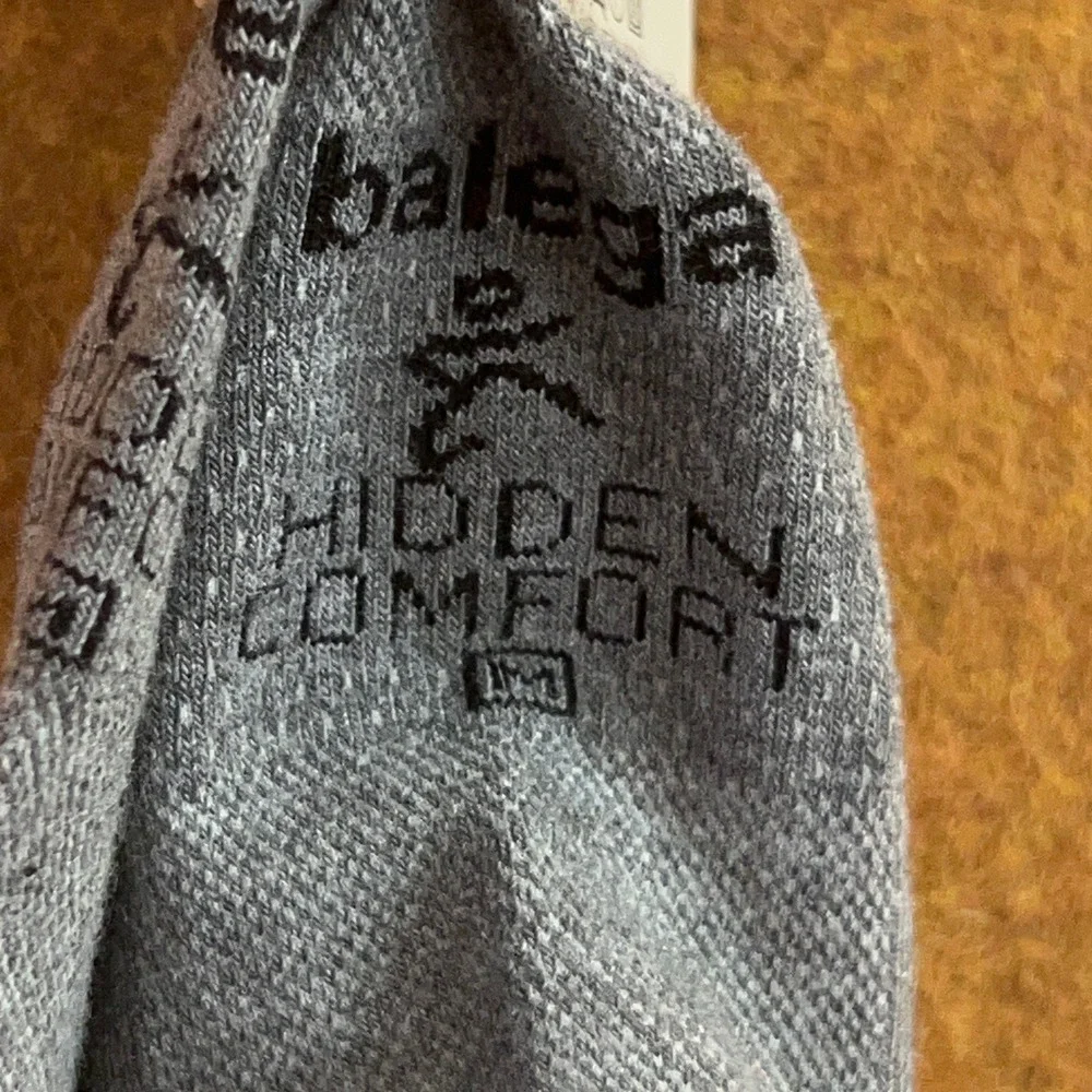 Balega Unisex Medium Grey Hidden Comfort No Show Running Socks NWT